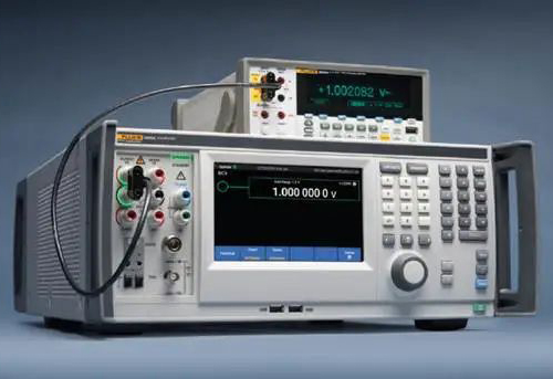 Fluke5560A