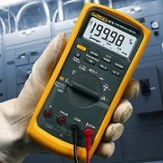 Fluke 83V 数字万用表